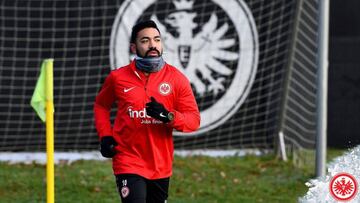 Marco Fabián regresa a los entrenamientos con el Eintracht