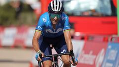 El ciclista espa&ntilde;ol del Movistar Alejandro Valverde llega a meta tras la sexta etapa de la Vuelta a Espa&ntilde;a entre Requena y el Alto de la Monta&ntilde;a de Cullera.