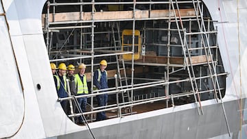 Members of staff react during a visit by Britain's Prime Minister Keir Starmer to the BAE Systems' Govan facility, in Glasgow, Scotland, Britain, June 2, 2025. Andy Buchanan/Pool via REUTERS