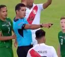 Esto sí que no se había visto: el árbitro pita penalti, el linier le corrige y entonces llega el VAR
