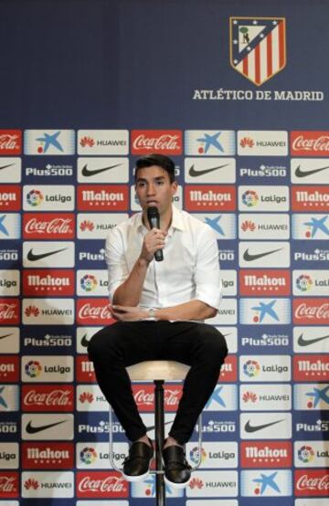 La presentación de Gaitán en el Calderón en imágenes