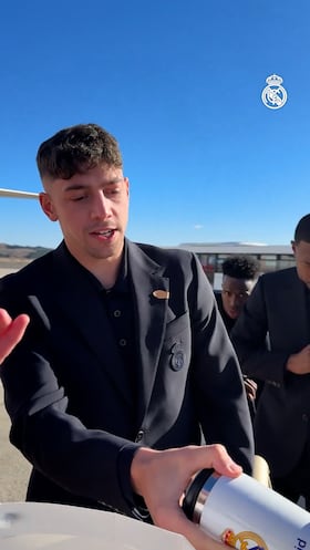 Ni la Supercopa impide que reciban sus regalos: los Reyes del Real Madrid antes de viajar a Arabia