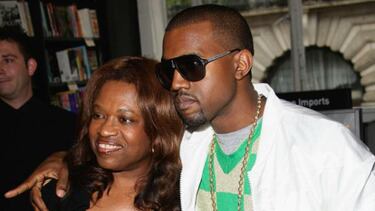 El rapero Kanye West quiere un videojuego de su madre llegando al Cielo