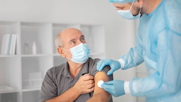 UNAM revela los motivos por los que las personas mayores de 50 años no requieren vacunarse contra el sarampión de forma obligatoria.