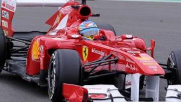 <b>SEGUNDO TIEMPO. </b>Fernando Alonso fue el mejor en los primeros libres y firmó el segundo mejor tiempo de la jornada de ayer.