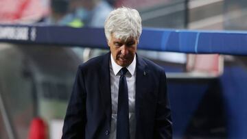 Soccer Football - Champions League - Quarter Final - Atalanta v Paris St Germain - Estadio da Luz, Lisbon, Portugal - August 12, 2020   Atalanta coach Gian Piero Gasperini looks dejected after the match, as play resumes behind closed doors following the o