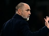 Tottenham Hotspur's Croatian head coach Igor Tudor gestures during the English Premier League football match between Tottenham Hotspur and Crystal Palace at the Tottenham Hotspur Stadium in London, on March 5, 2026. (Photo by Ben STANSALL / AFP) / RESTRICTED TO EDITORIAL USE. No use with unauthorized audio, video, data, fixture lists, club/league logos or 'live' services. Online in-match use limited to 120 images. An additional 40 images may be used in extra time. No video emulation. Social media in-match use limited to 120 images. An additional 40 images may be used in extra time. No use in betting publications, games or single club/league/player publications. /
