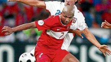 <b>EXPERIENCIA. </b>Mehmet Aurelio, titular con Turquía.