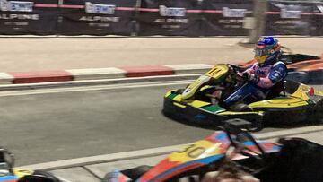 Alonso, en el kárting de Bahréin.