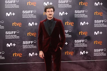 Miki Esparbe posa en la alfombra roja de la gala de clausura del Festival de San Sebastián.