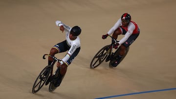 Kevin Quintero gana medalla de oro en keirin en los Juegos Panamericanos Santiago 2023.