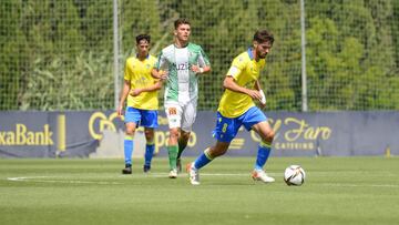 Imagen del partido entre el Cádiz B y el Antequera.