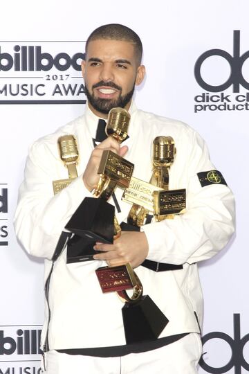 El rapero Drake se convirti¨® en el gran triunfador de la noche de los Billboard 2017.