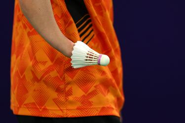Detalle del volante de Taiyo Imai, jugador de parabádminton japonés.