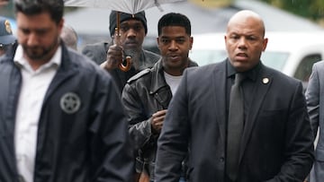 El rapero Kid Cudi llega para testificar en el juicio contra Sean "Diddy" Combs en un tribunal en Manhattan, Nueva York, el 22 de mayo de 2025.
