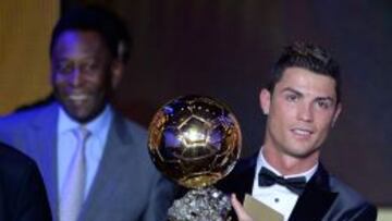Cristiano, con su Balón de Oro.
