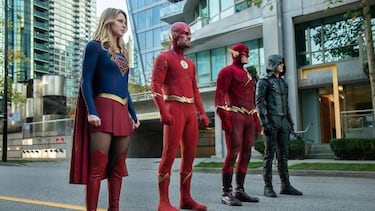 Elseworlds: Arrow, Flash, Supergirl y Batwoman frente a Superman oscuro