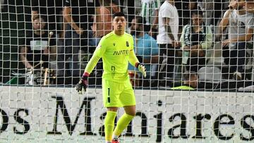 Campos regresó al once en Córdoba.