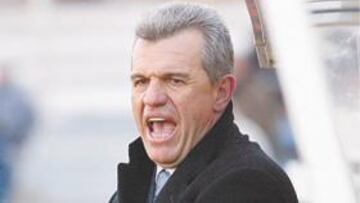 "Los jugadores quieren el balón lo más lejos posible y no articulan una jugada"