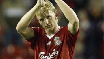 <b>EL SALVADOR.</b> El holandés Kuyt salvó al Liverpool en la previa de la Liga de Campeones.