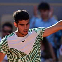 Alcaraz coge la autopista para apabullar a Musetti