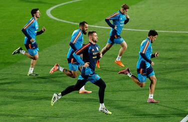 Daniel Vivian, Borja Iglesias, Unai Simón, Fermín López y Pablo Fornals.