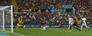 Isco scores Spain's second.