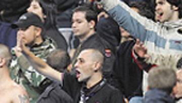 Los rumanos, los provocadores.