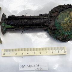 Encuentran en un estado "extraordinario" una espada de hace 3.000 años