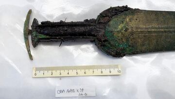 Encuentran en un estado "extraordinario" una espada de hace 3.000 años