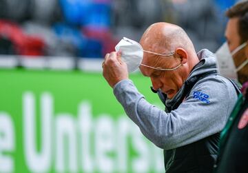 Uwe Roesler, entrenador del Fortuna Duesseldorf. 