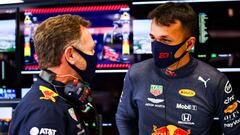 BARCELONA, SPAIN - AUGUST 15: Red Bull Racing Team Principal Christian Horner talks to Alexander Albon of Thailand and Red Bull Racing i during qualifying for the F1 Grand Prix of Spain at Circuit de Barcelona-Catalunya on August 15, 2020 in Barcelona, Spain. (Photo by Mark Thompson/Getty Images)