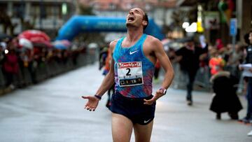 Toni Abad¨ªa firma el r¨¦cord de Espa?a de 10 km en ruta (27:47)