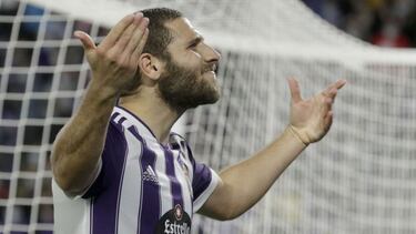 Weissman, jugador del Real Valladolid, celebra su gol ante el Alcorcón.