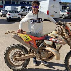 Ángel Burgueño acaba con triunfo los Seis Días de Enduro