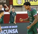 El Unicaja gana y espera un milagro para meterse en 'playoff'