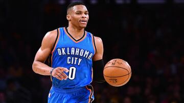 Llegó a México mientras era el MVP vigente de la NBA, en diciembre de 2017. Comandó al Oklahoma City Thunder, que perdió 100-95 ante Brooklyn Nets.