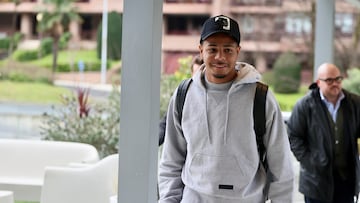 Wesley Gassova ya está en Donostia para firmar por la Real Sociedad. /JAVI COLMENERO