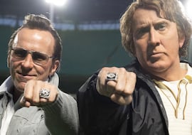 No hay quien reconozca a Nicolas Cage y Christian Bale en el primer tráiler de ‘Madden’, el biopic de la leyenda del football