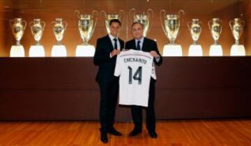 01/09/14 LLEGADA PRESENTACION RECONOCIMIENTO MEDICO DE CHICHARITO EN MADRID