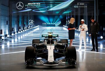 Mercedes busca su quinto título seguido con el W09