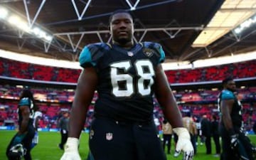 Kelvin Beachum, left tackle. Los Jets han tenido una agencia libre muy complicada. Se han desprendido de algunos de sus mejores jugadores. Ante esto han decidido fichar a un OL que ha demostrado tener calidad para estar entre los mejores de la liga. 