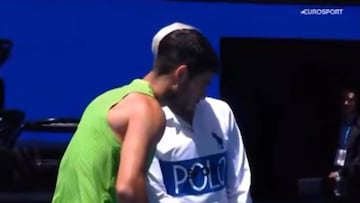 Carlos Alcaraz, con la jueza de silla Marija Cicak.