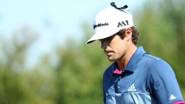 Nacho Elvira, a tres golpes de los líderes en Dinamarca