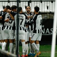 Garrido da con la tecla y tumba al Sporting en su estreno