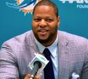 Suh no participa en los trabajos voluntarios de los Dolphins