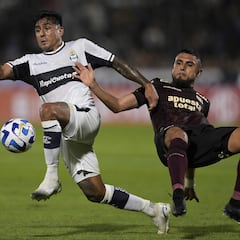 Gimnasia viaja a Bogotá con 25 jugadores para enfrentar a Santa Fe