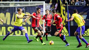 Partido de alta tensión en el Carranza que termina en empate