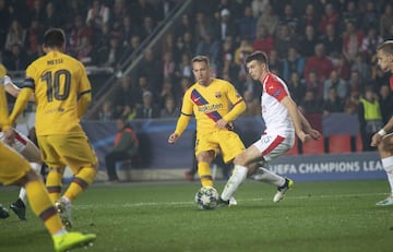 El astro argentino robó el balón en la alta presión del Barça, se la dio a Arthur y el brasileño se la devolvió para que Messi la mandara al fondo de la red.