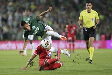 Atlético Nacional y América de Cali se enfrentaron en el inicio de la segunda jornada del Torneo Fox Sports en el estadio El Campín de Bogotá.